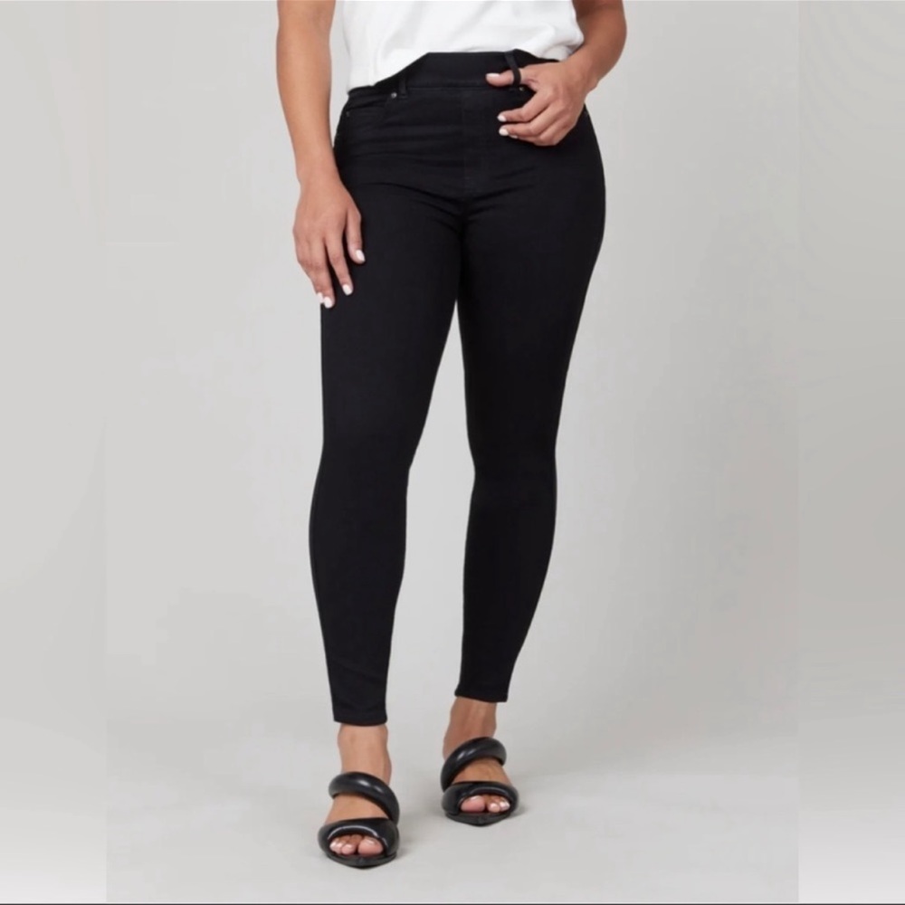 Spanx Ankle Skinny Jeans in Clean Black Size XS Petite